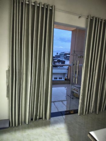 Gấp bán nhà 3 tầng   hxh thông đường 359  đỗ xuân hợp chỉ 7396194