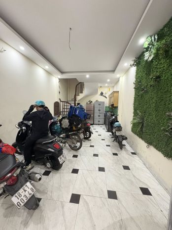 Cho thuê nhà ngõ oto triều khúc 35 m2 x 5 tầng,  3 ngủ, 7396202
