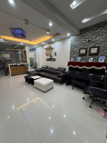 Ô tô tránh nguyễn ngọc vũ, 10m ra phố, 133m2 3t mt khủng 7397714