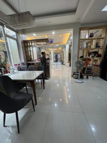 Ô tô tránh nguyễn ngọc vũ, 10m ra phố, 133m2 3t mt khủng 7397721