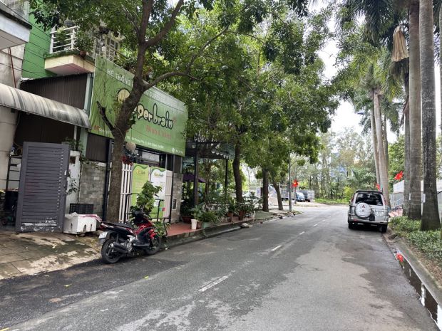 Mặt tiền kdc intresco giáp ql50 hiếm 5x20 phân lô 4 tầng 7398360