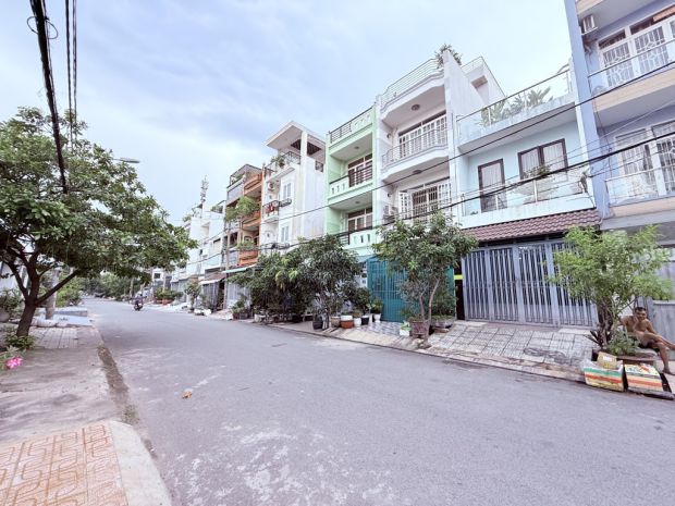 Mặt tiền kdc bình hưng, đối diện bến xe quận 8, 6x24 - 7398374