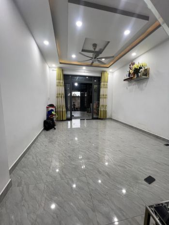 Bán nhà 2 tầng dĩ an,shr thổ cư,đường ô tô, gần chợ dĩ an 1 7400090