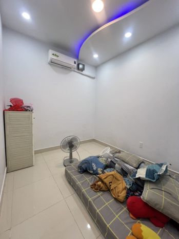 Bán nhà 2 tầng dĩ an,shr thổ cư,đường ô tô, gần chợ dĩ an 1 7400092