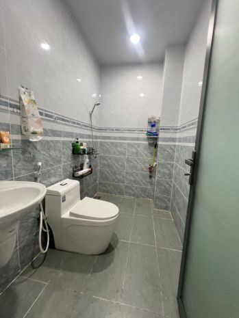 Bán nhà 2 tầng dĩ an,shr thổ cư,đường ô tô, gần chợ dĩ an 1 7400098