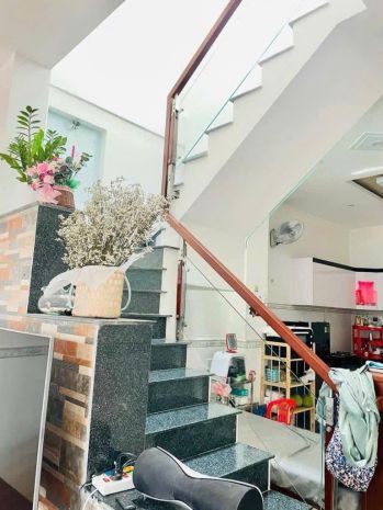 Nhà 2 tầng siêu đẹp- cho thuê 10 triệutháng-82m2-hxh-phước 7400337