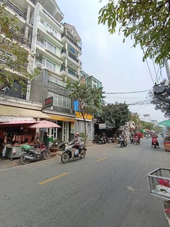 Quận 7, mặt tiền đường lý phục man, 6 tầng, 4,5x16m. chgir 7400350