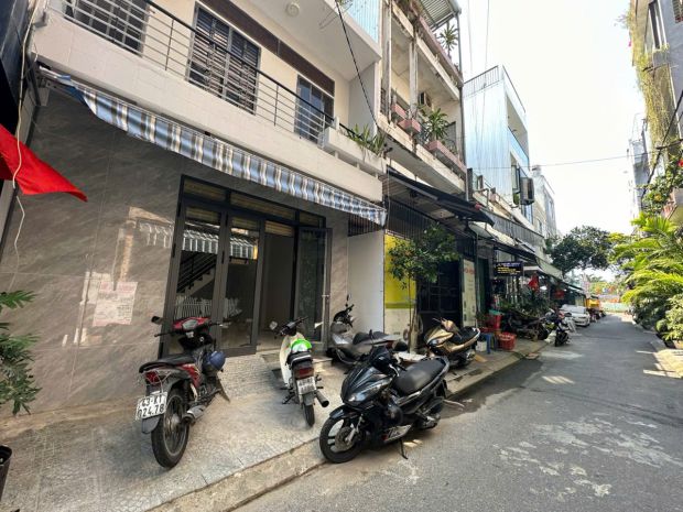 Nhà đẹp- giá tốt chính chủ cần bán nhanh căn nhà tại quận 7401957