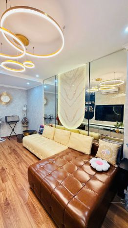 Trung tâm ngọc thụy long biên 40m2, 6t thang máy, kinh 7402164