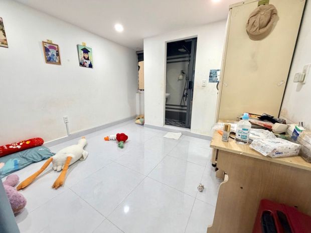 Nhà 4 tầng đúc hẻm 42 hoàng hoa thám, bình thạnh, 5pn có 7402737