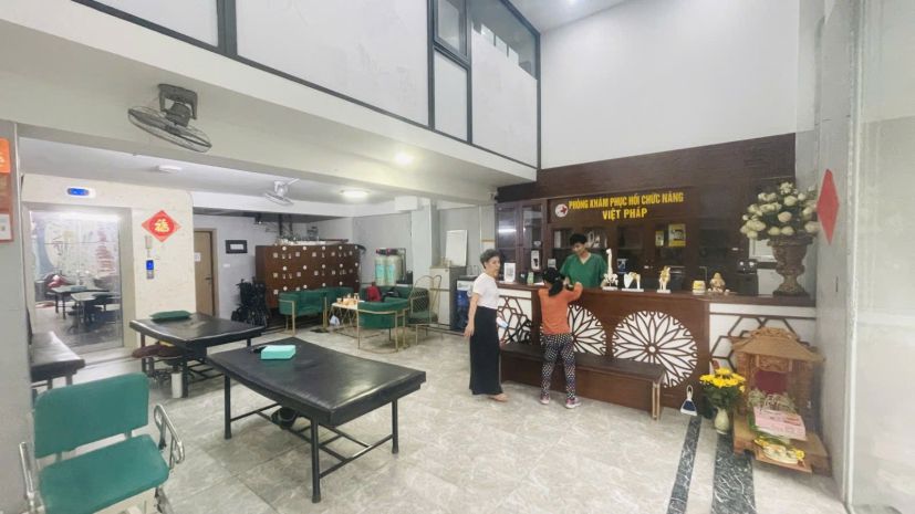 Nhà đẹp kinh doanh mặt phố long bien- hà nội 6 tầng -thang 7403032