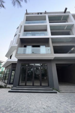 Bán nhanh căn liền kề 5 tầng full kính hà nội oriental 7403379