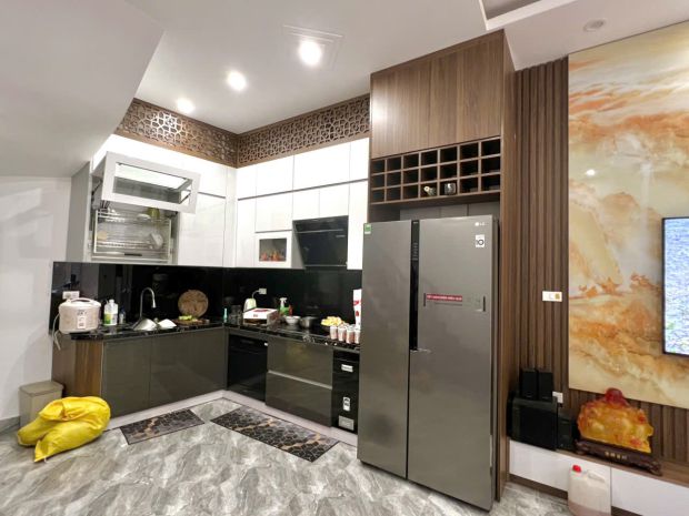 Bán nhà hai bà trưng  hồng mai 35m   5 tầng  ở ngay 7404775