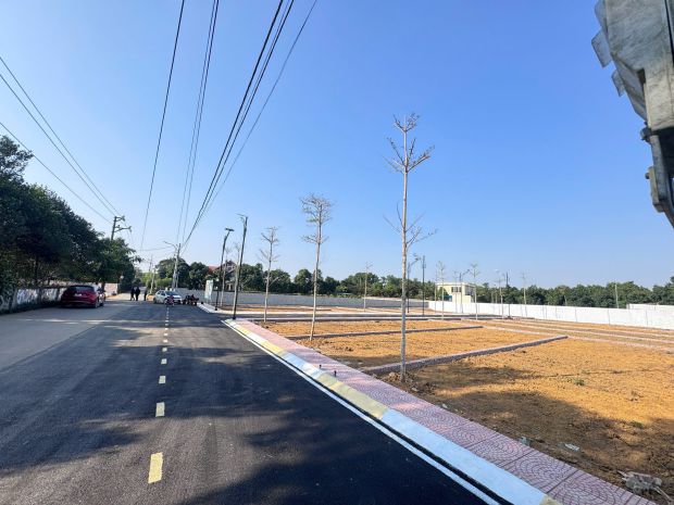 Chỉ 2,5 tỷ lô 100m ,tại cnc hòa lạc,đường thông 2 xe tránh 7405035