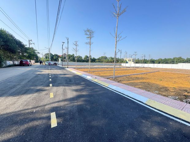 Chỉ 2,5 tỷ lô 100m ,tại cnc hòa lạc,đường thông 2 xe tránh 7405036