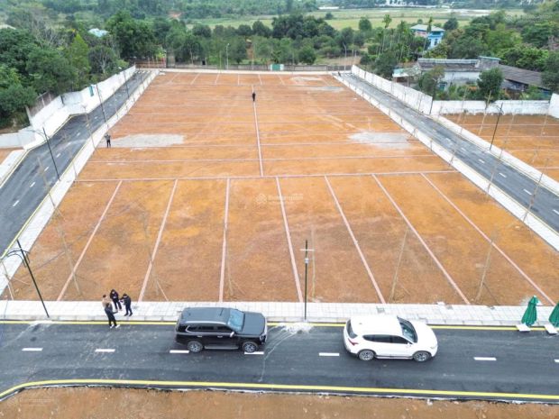 Bán đất đầu tư - sát cổng số 8 đhqg - 100.6m2 sổ đỏ hà nội 7405831