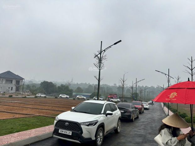 Bán đất đầu tư - sát cổng số 8 đhqg - 100.6m2 sổ đỏ hà nội 7405833