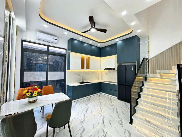 Nhà ngay khu cán bộ ở, dân trí cao, 4 tầng, hẻm xe hơi, hơn 7406056