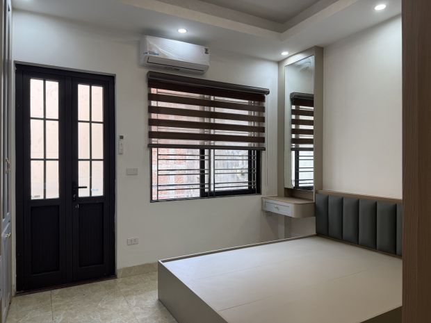 Hàng xóm ngoại giao đoàn 38m 4 tầng 8,6 tỷ 7407012