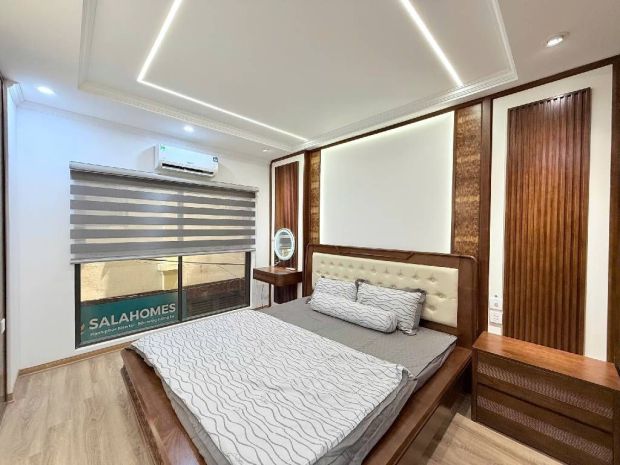 Nguyễn khang 36m x7 tầng thang máy 13,6 tỷ gần phố,vf3 đỗ 7407768