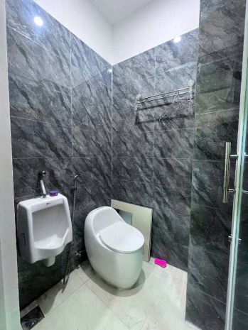 Nhà đẹp 4 tầng  lạc long quân  giá tốt  4pn 4wc  gần 7409188