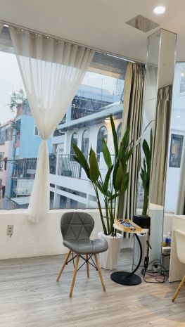 Sang nhượng nails room quận 1  giá tốt cho người thiện chí 7409290