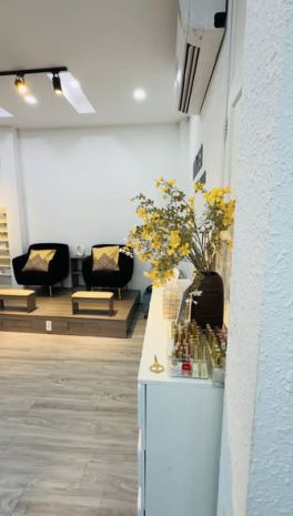 Sang nhượng nails room quận 1  giá tốt cho người thiện chí 7409291