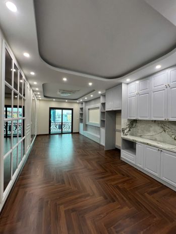 Rẻ nhất khu vực hàng xóm aeon long biên 61m2, 8t, gara 2 ô 7409339