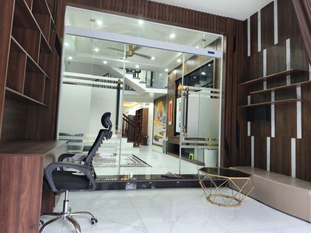 Bán nhà 2,5 tầng mặt đường kiều hạ  đông hải  kinh doanh 7409395