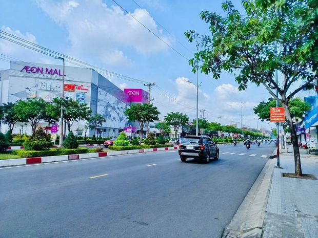 Mặt tiền kinh doanh ngay aeon mall  70m  4 tầng btct 7409674
