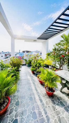 Mặt tiền kinh doanh ngay aeon mall  70m  4 tầng btct 7409677