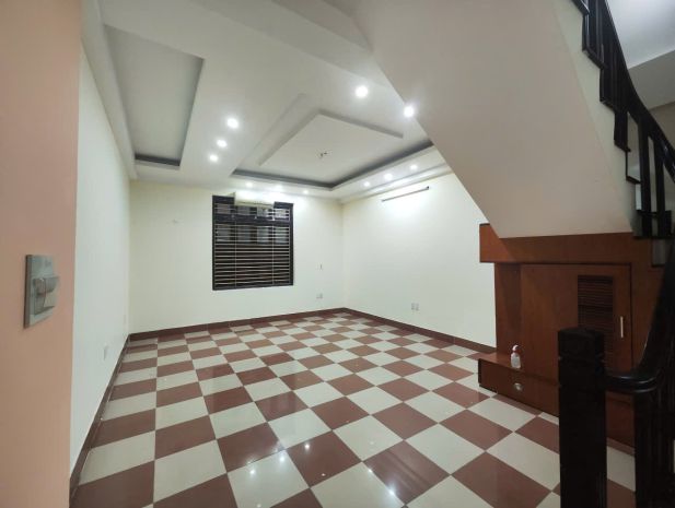 Gia đình cho thuê nhà số 39 ngõ 402 phường bạch mai. 7410991