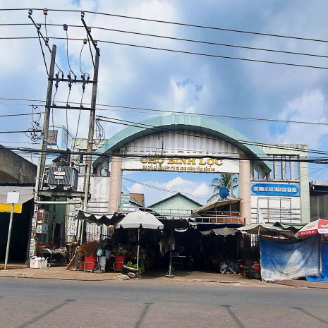 Chỉ 150trm mặt tiền. cách chợ bình lộc và kcn suối tre 300m 7411351