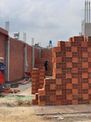 Còn 4 nền trong khu nhà phố đang xây dựng đồng bộ 126m 7413399