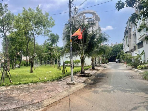 Siêu vị trí  mặt tiền quang trung 7x16m  104m2  hđt 7415137