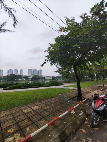 Biệt thự mt khu trung sơn  view sông, giáp q7 7415219