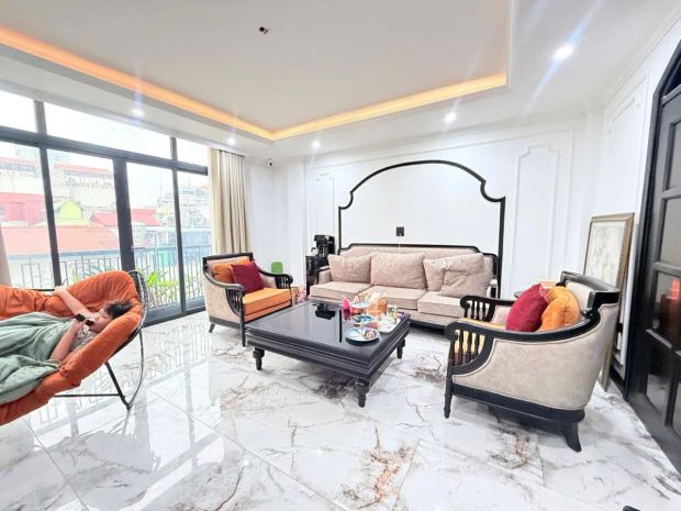 Bán nhà thụy khuê 36m 7 tầng thang máy ô tô, kinh doanh 18 7415939