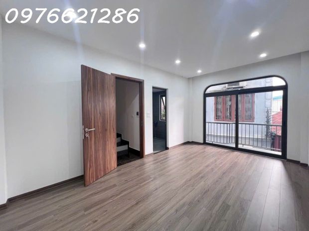Bán nhà việt hưng - 34m² - nhà 5 tầng thoáng - ngõ ô tô vào 7416418