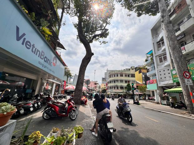 Bán nhà căn góc 2 mặt tiền kinh doanh lớn nguyễn huy tự 7417775