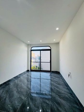 Nhà 6 tầng  ô tô vào nhà  full nội thất  chỉ 31m² mà 7418679