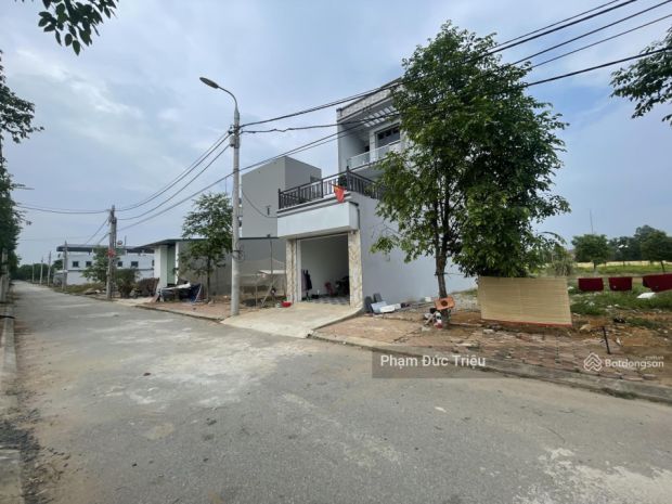 Bán gấp lô góc siêu phẩm tại tái định cư vai réo sát ngã tư 7419586