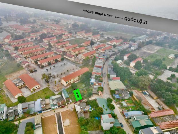 Mặt quốc lộ 21 diện tích 100m cách ngã 4 hoà lạc 2km chính 7419621