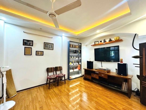 Cho thuê nhà văn phòng vương thừa vũ, vỉa hè, ô tô tránh, 7420050