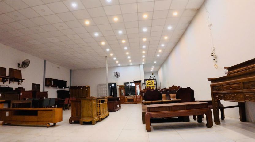 Np322
bán siêu phẩm showroom 6 lầu trước mặt quốc lộ 1a 7420867