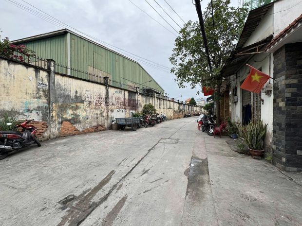 Bán nhà xưởng hẻm 8m lê văn quới - gần phan anh, 1533m2 7420903