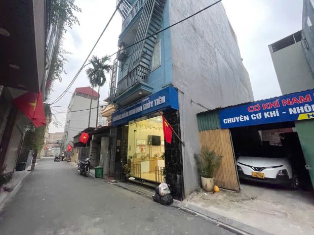 Chỉ 1 căn duy nhất - nhà 3 tầng  ô tô đỗ cửa  gần cầu 7421919