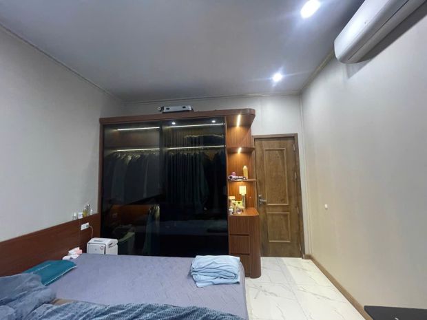 Chỉ 1 căn duy nhất - nhà 3 tầng  ô tô đỗ cửa  gần cầu 7421921