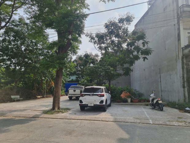 Bán lô đất cực đẹp,shr đường nhựa 13m,giáp công viên,gần 7422670