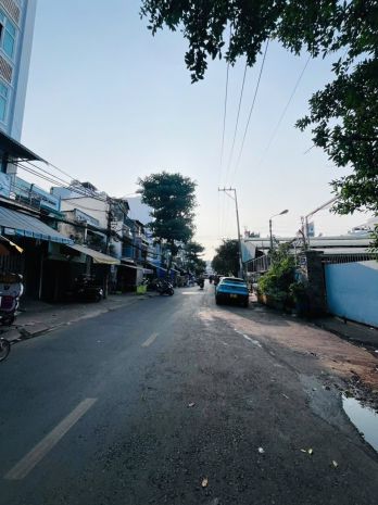 Nhà đẹp 4 tầng  4pn 5wc  ở cực sướng  trung tâm dương bá 7422690