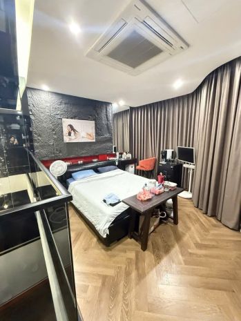 Cần bán nhà trung tâm ngọc lâm 7,5 tầng có thang máy,gần 7422755